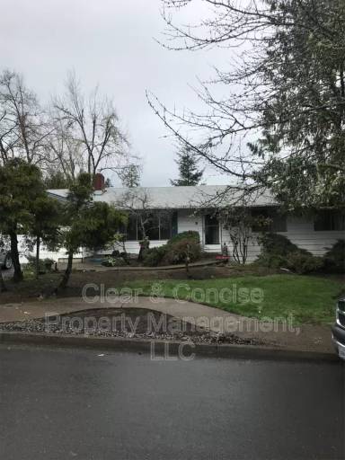Main picture of 15 W 39th Ave