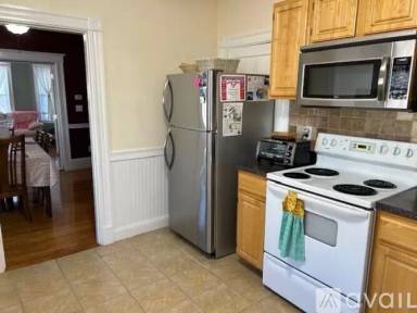 Main picture of 50 Apthorp St