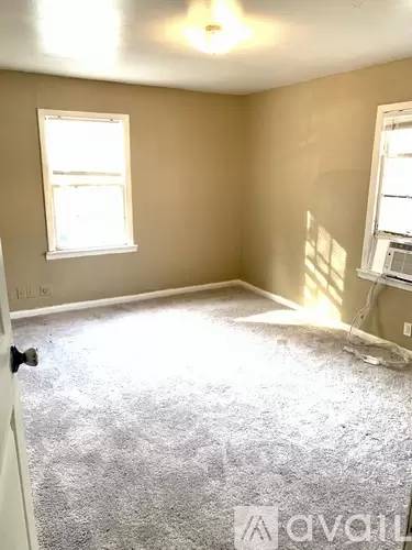 Main picture of 5638 Finch St
