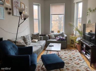 Main picture of 621 W Armitage Ave