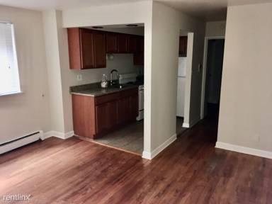 Main picture of 5909 N Kenmore Ave