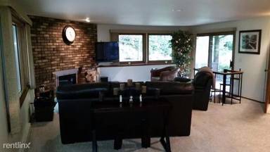 Main picture of 919 Raymond Dr