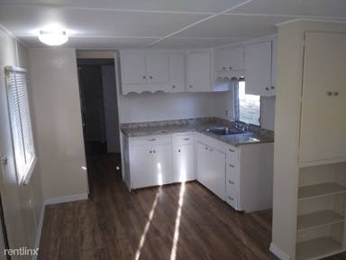 Main picture of 33 W North Shore Ave