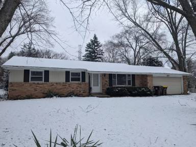 Main picture of 903 Woodridge Dr