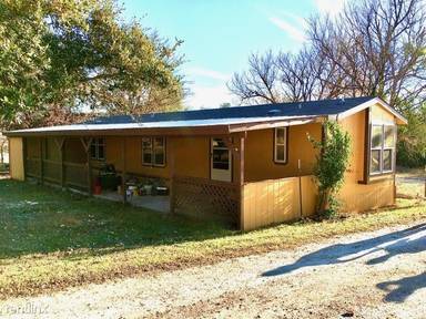Main picture of 100 Whitewing Dr