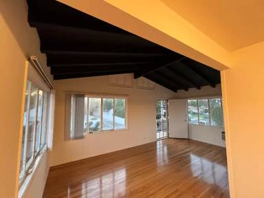 Main picture of 13753 Burbank Blvd