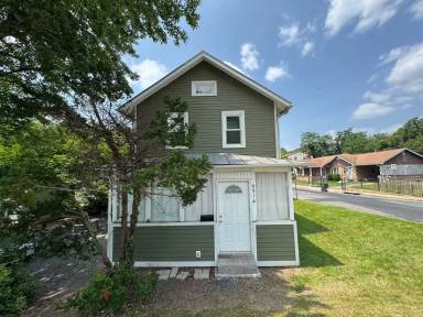 Main picture of 9514 Grant Ave
