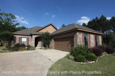 Main picture of 2741 Sophia Way