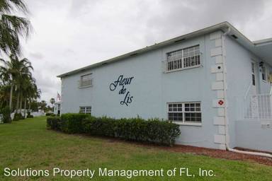 Main picture of 1005 Knox McRae Dr