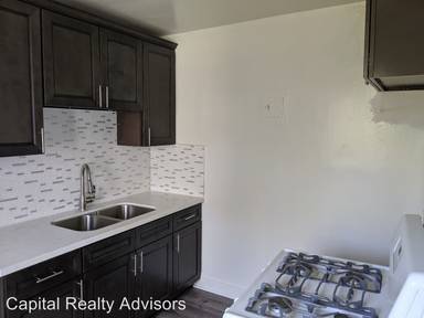 Main picture of 1322 W 227th St
