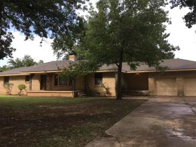 Main picture of 2843 Guilford Ln