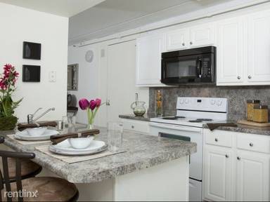 Main picture of 1 S Street Ct