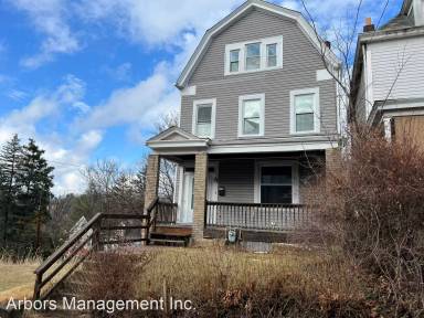Main picture of 318 Elsdon St