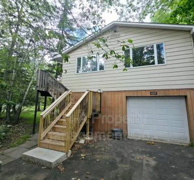 Main picture of 437 Stillwater Dr