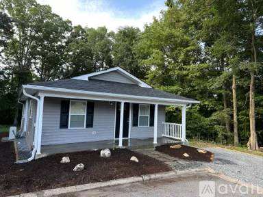 Main picture of 604 Huger St