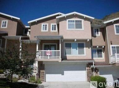 Main picture of 1244 Alpine Way