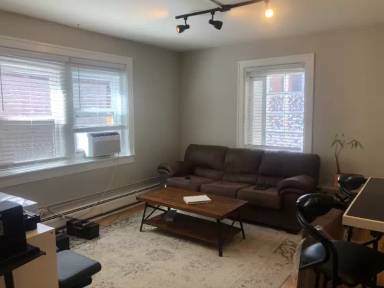 Main picture of 1275 N Clarkson St