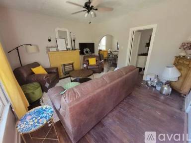 Main picture of 1011 W Mistletoe Ave