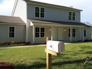 Main picture of 406 W Lawson St