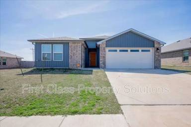 Main picture of 10416 NW 24th Ter