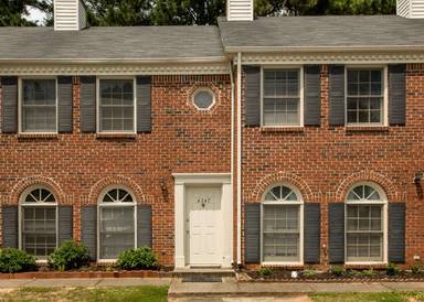 Main picture of Redgate Commons