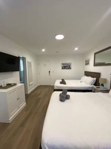 Main picture of 600 N 20th Ave