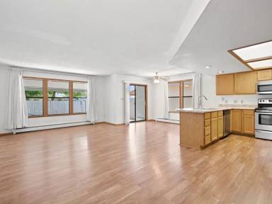 Main picture of 518 1/2 Eastgate Ct