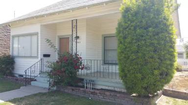 Main picture of 1005 E St