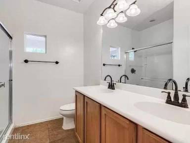 Main picture of 806 W Via de Gala