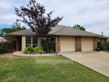 Main picture of 1420 S Mississippi Ave