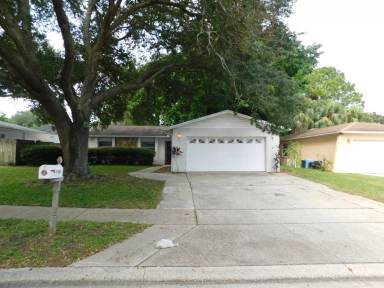 Main picture of 11134 Oakhaven Dr N