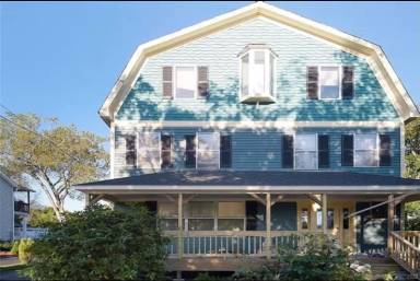 Main picture of 5042 Main St