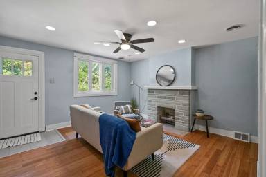 Main picture of 7 Greeley St