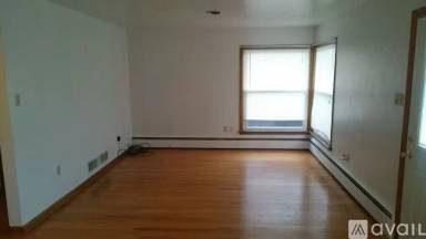 Main picture of 107 Lakeview Dr
