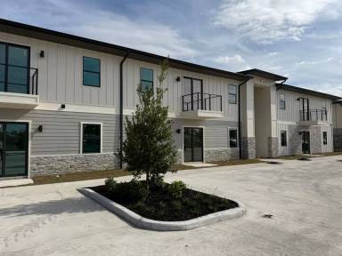 Main picture of The Flats at Deep Creek