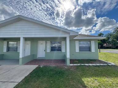 Main picture of 2571 Elm Ave
