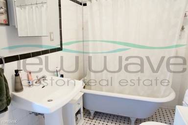 Main picture of 53 E Springfield St