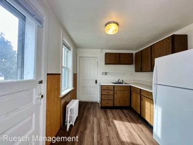 Main picture of 2616 Forest Ave