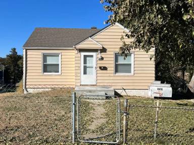 Main picture of 3202 N 41st St