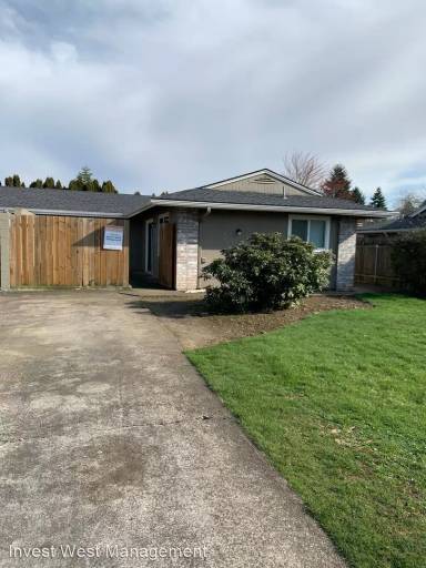 Main picture of 315-17 SE 118th Ave