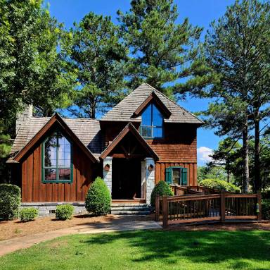 Main picture of 356 Cuscowilla Dr