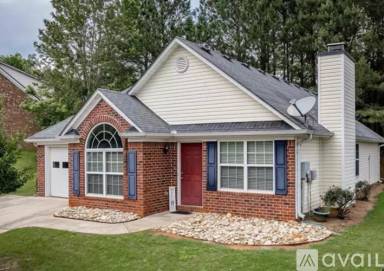 Main picture of 100 Pine Bark Ln
