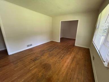 Main picture of 983 Wilson Rd SW