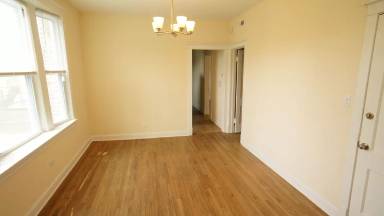 Main picture of 2814 N Troy St