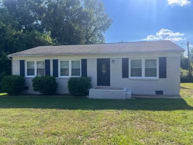 Main picture of 3605 Somerset Dr