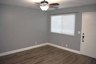 Main picture of 325 Eldridge Ave
