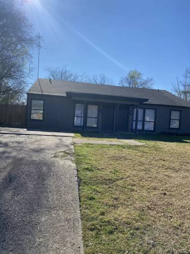 Main picture of 1916 Alamo Ave