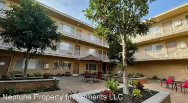 Main picture of 14833 Magnolia Blvd