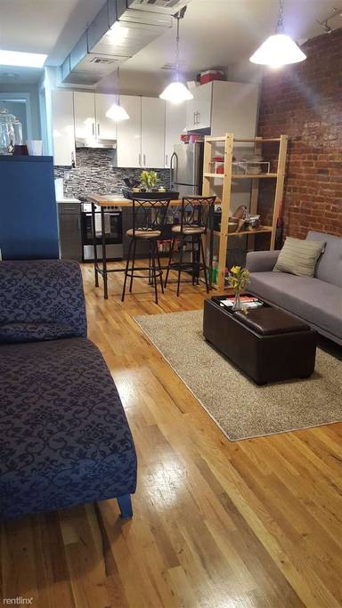 Main picture of 302 Sumpter St