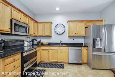 Main picture of 616 Oakbrook Pl